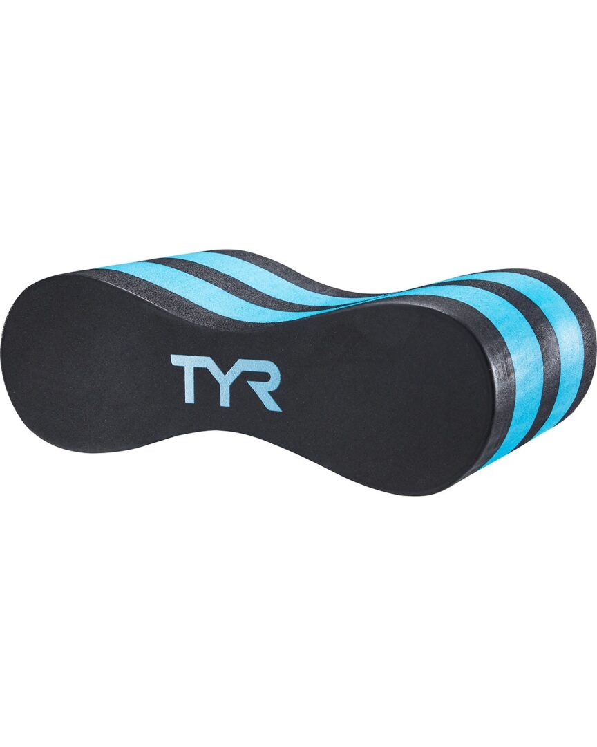 A long shot of scarlet TYR Adult Pull Float